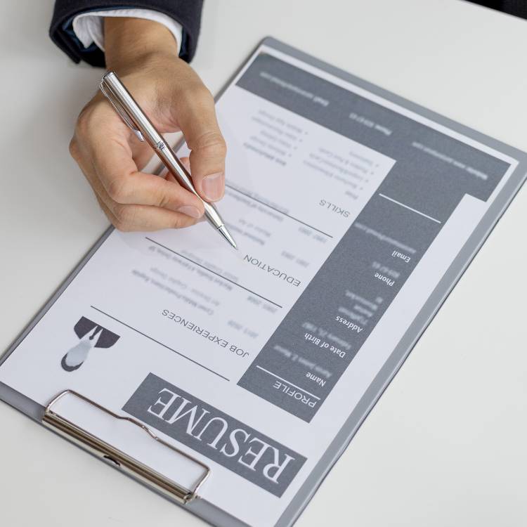 Drafting a CNA resume